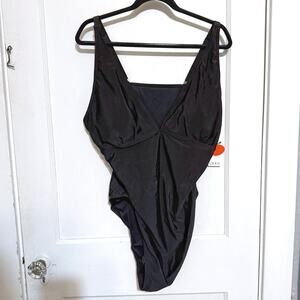 NWT Black One-piece Swimsuit Cider 3XL V-neck Adjustable Straps